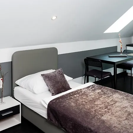 Apartment Messe *